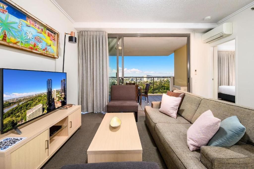 Apartment Cbd Luxury With River & Botanic Garden Views From Spacious Balcony