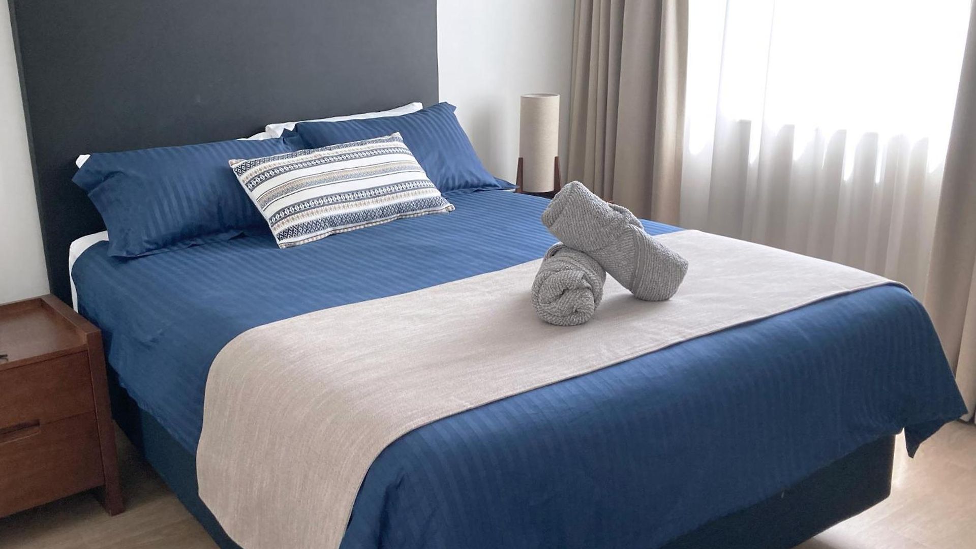 Centre Comfort And Convenience *