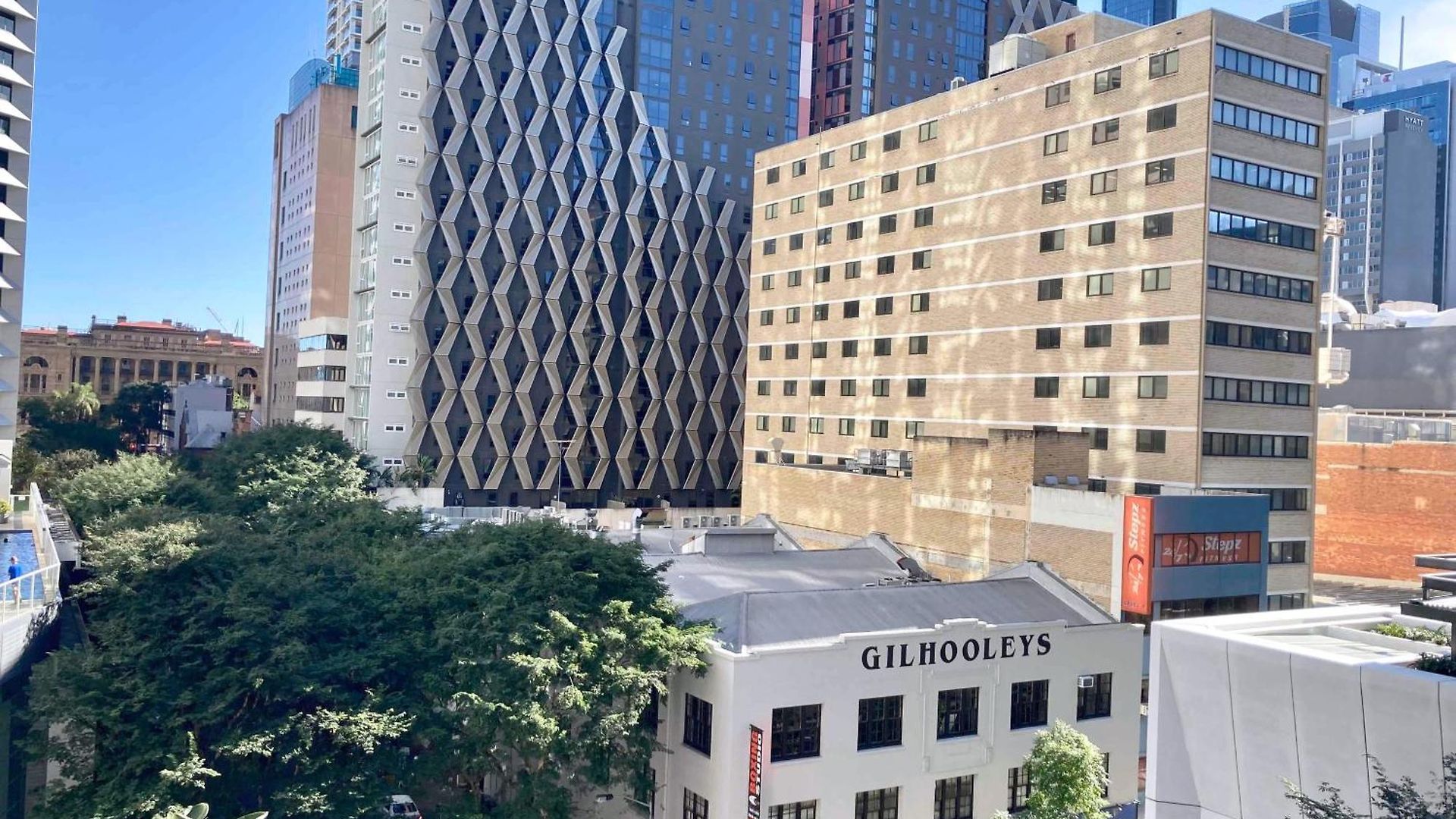 Centre Comfort And Convenience * Brisbane