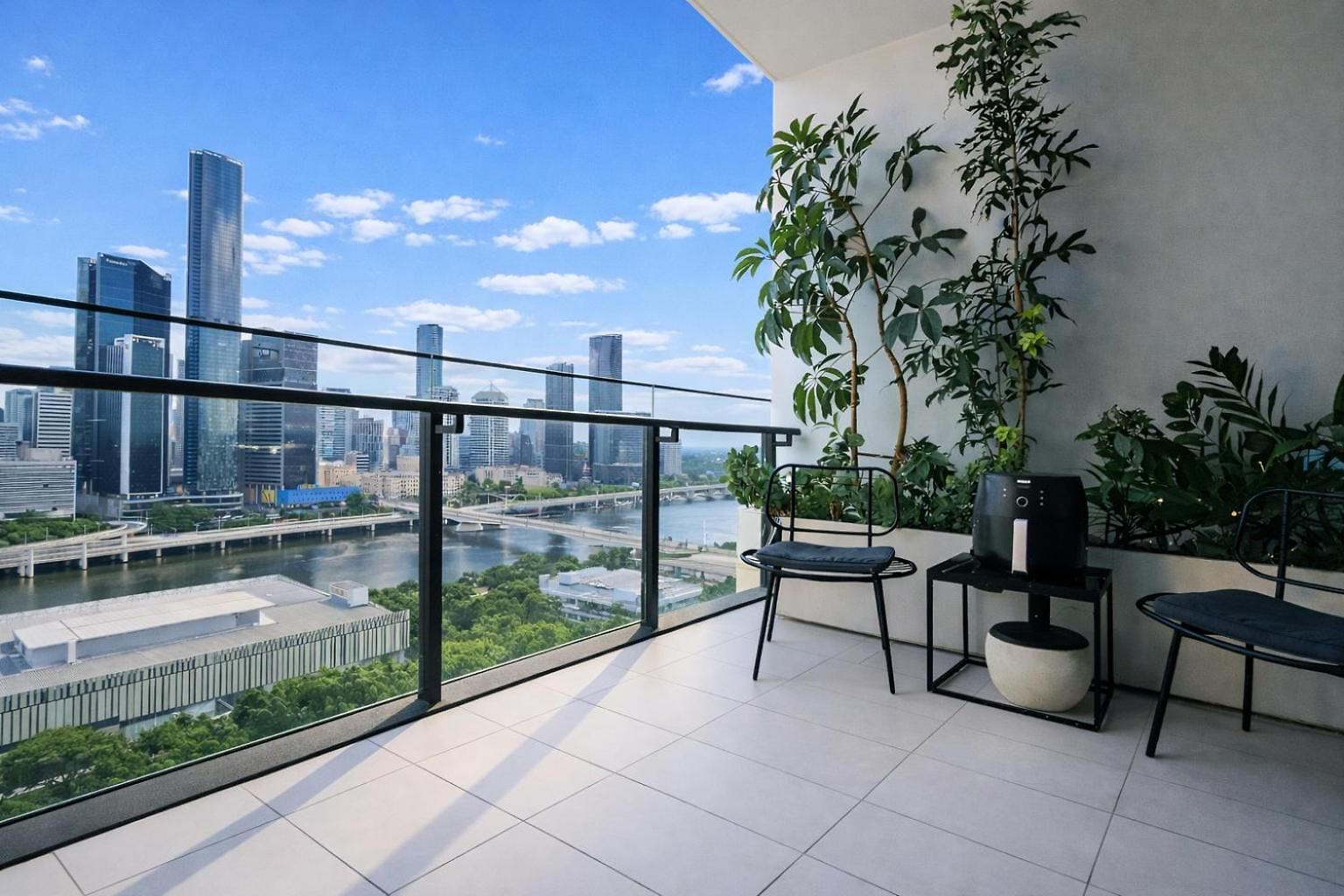 Million Dollar View Luxury Checkout 3pm * Brisbane