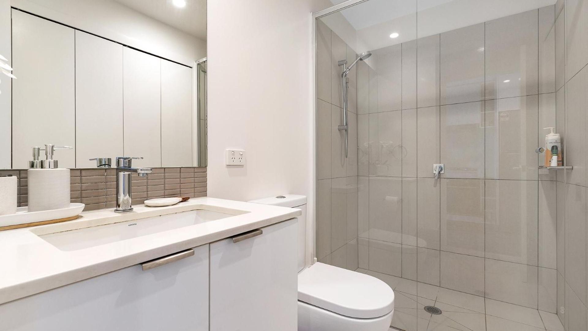 Stylish In Share Save Apartment