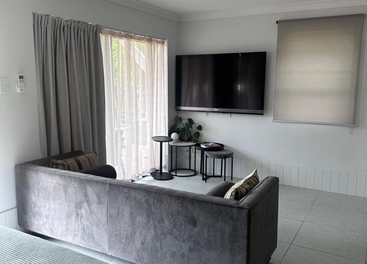 Apartment Mediterranean & Garden View Private Pet Friendly