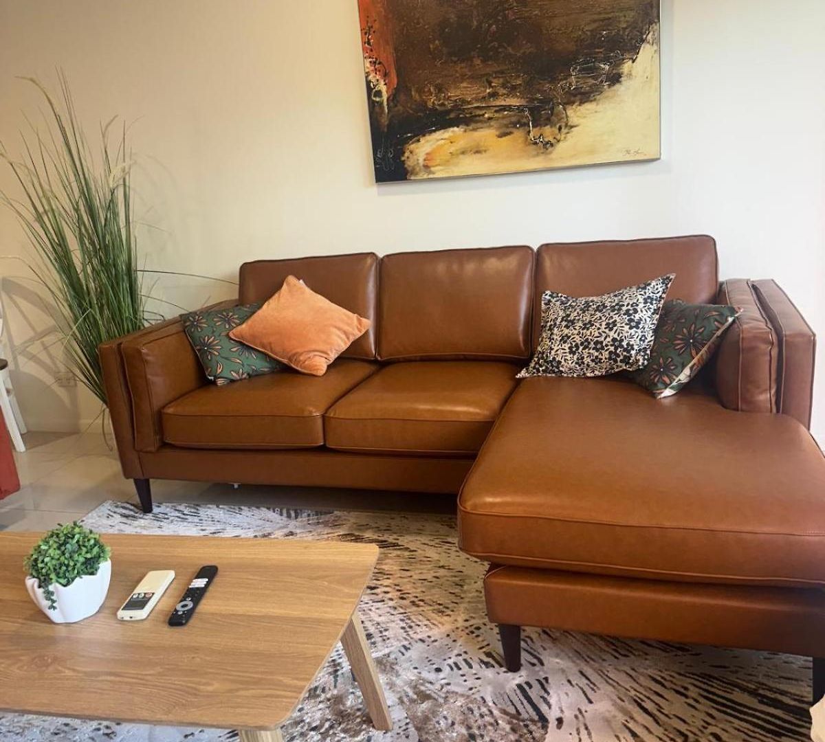 Spacious 2 Bed/2 Bath Garden Aircon *