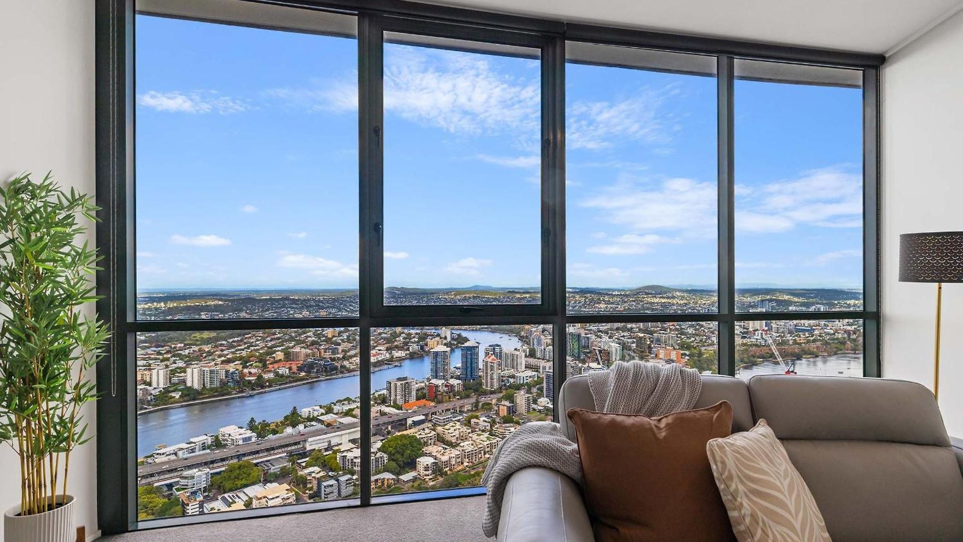Premium 4 Bedroom Family - Apartment
