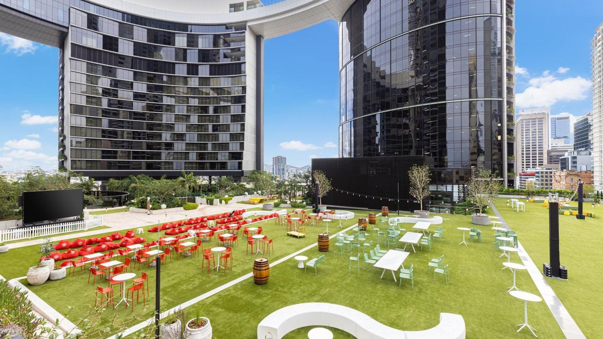 Luxury 50th Floor 2br At Queens Wharf With Parking Apartment Brisbane