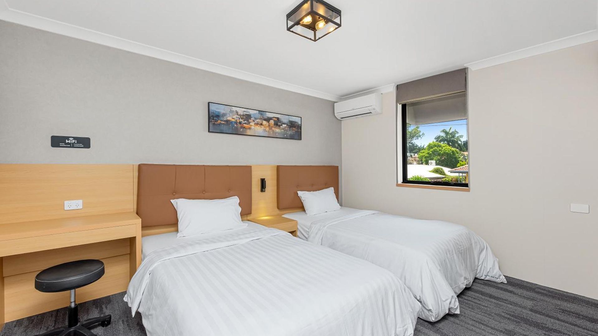 Hotel Spring Hill 3*