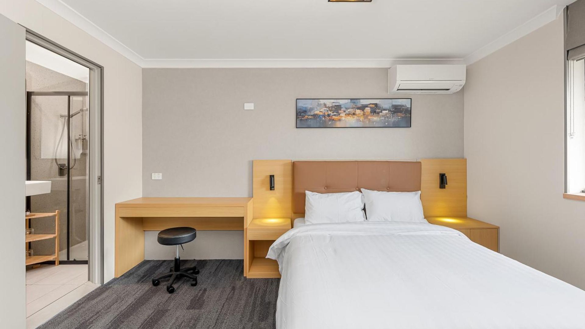 Spring Hill Hotel
