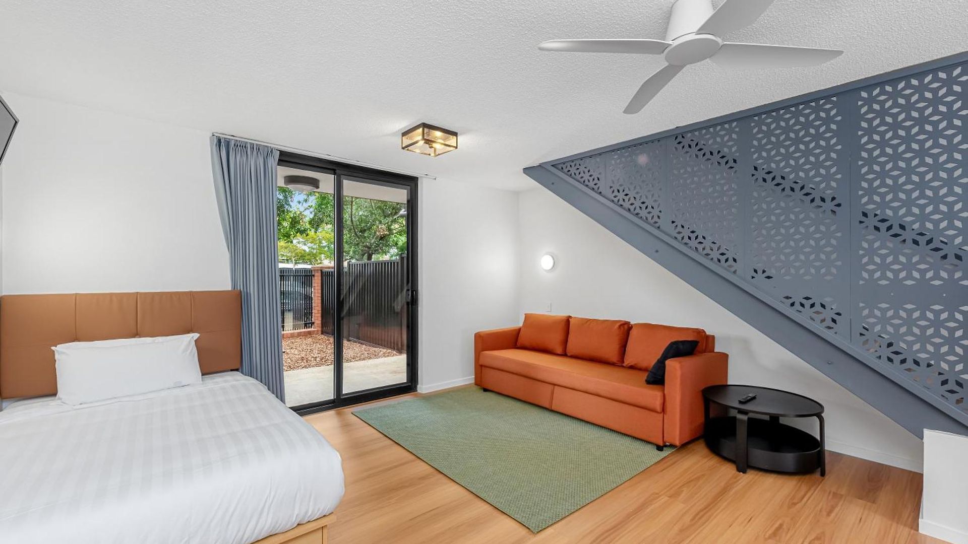 Spring Hill Hotel