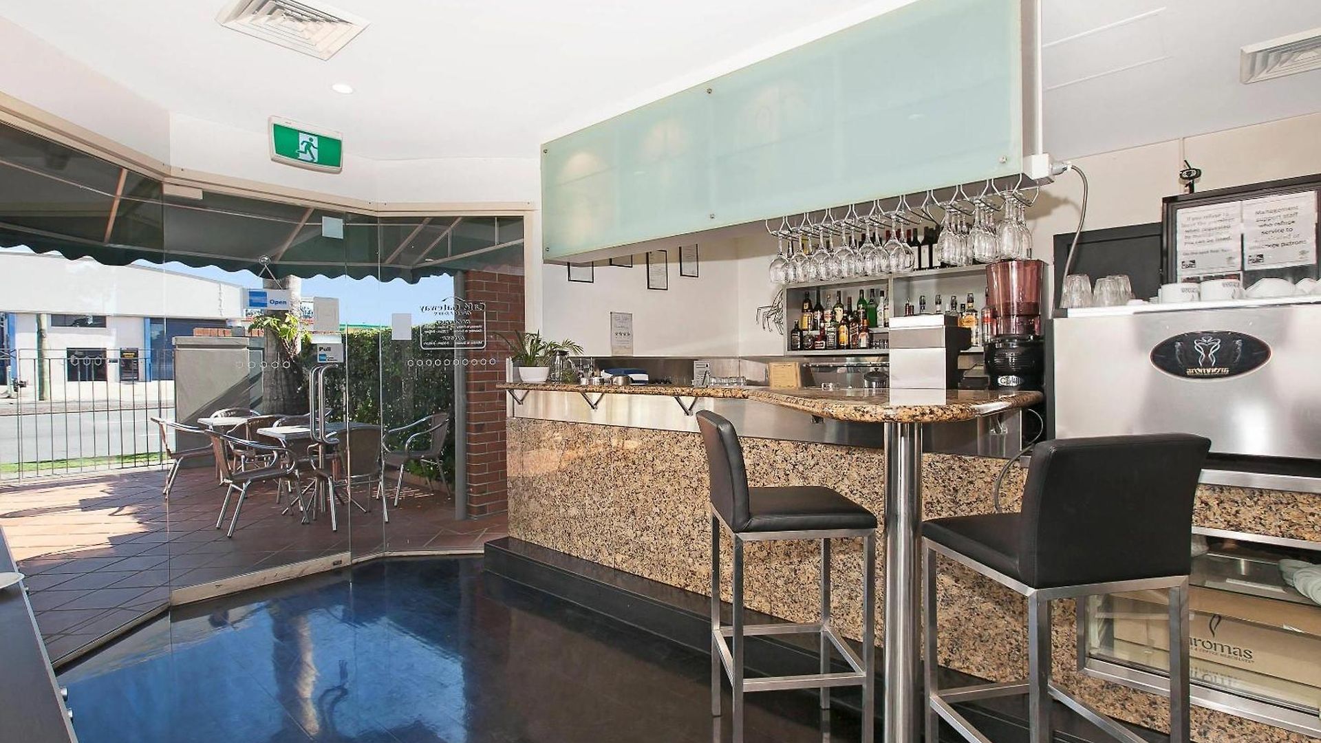 Comfort & Northgate Airport Inn 4*