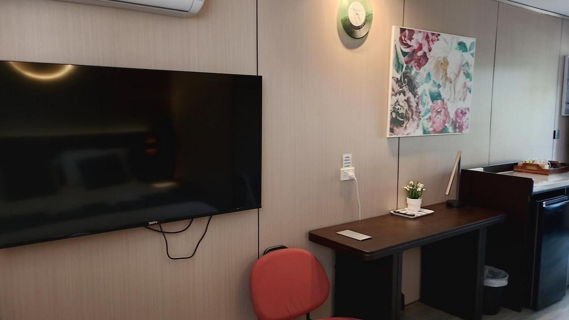 Airway Motel 4*