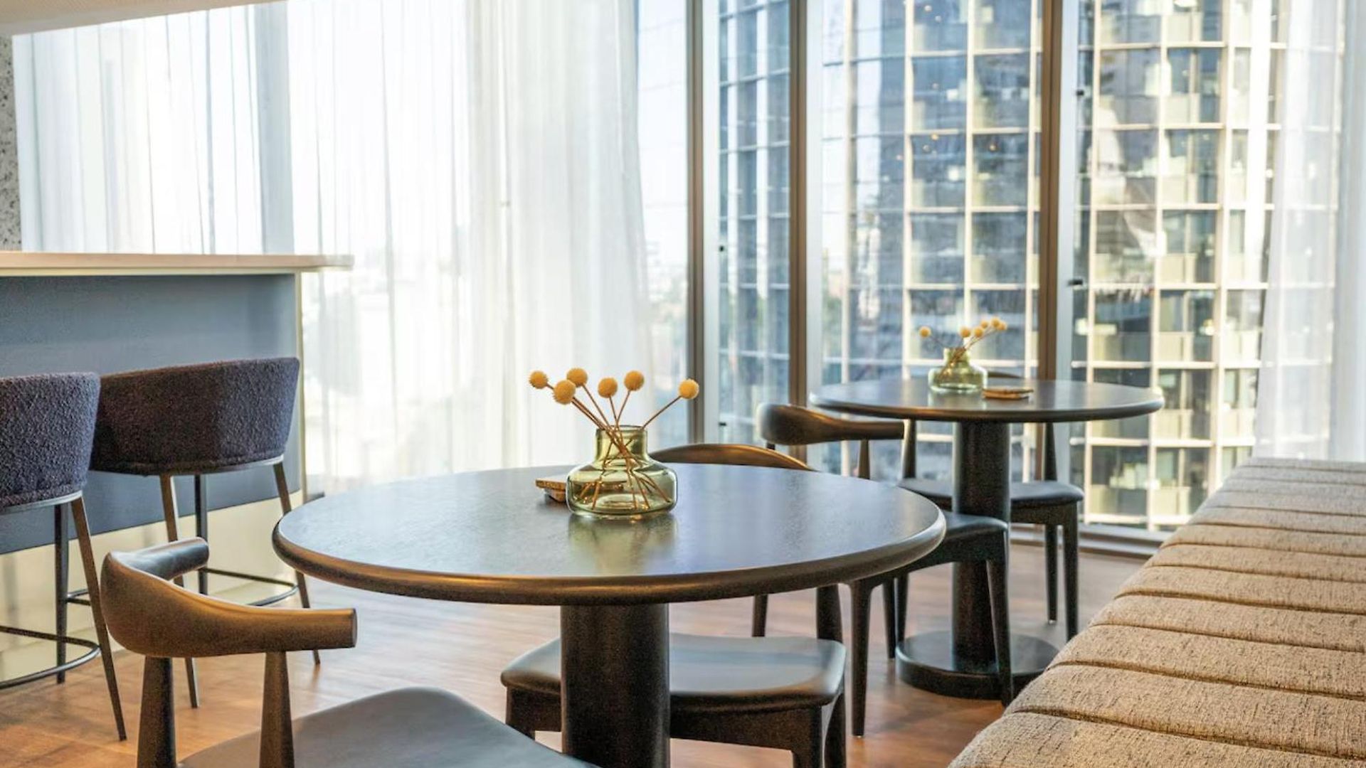 Apartment 2bed Luxe Queens Wharf - Carpark And View *
