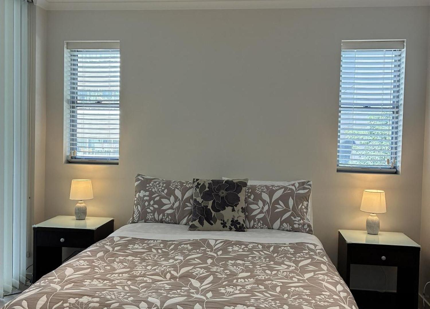 Merivale In South Two Beds Two Baths One Parking Apartment