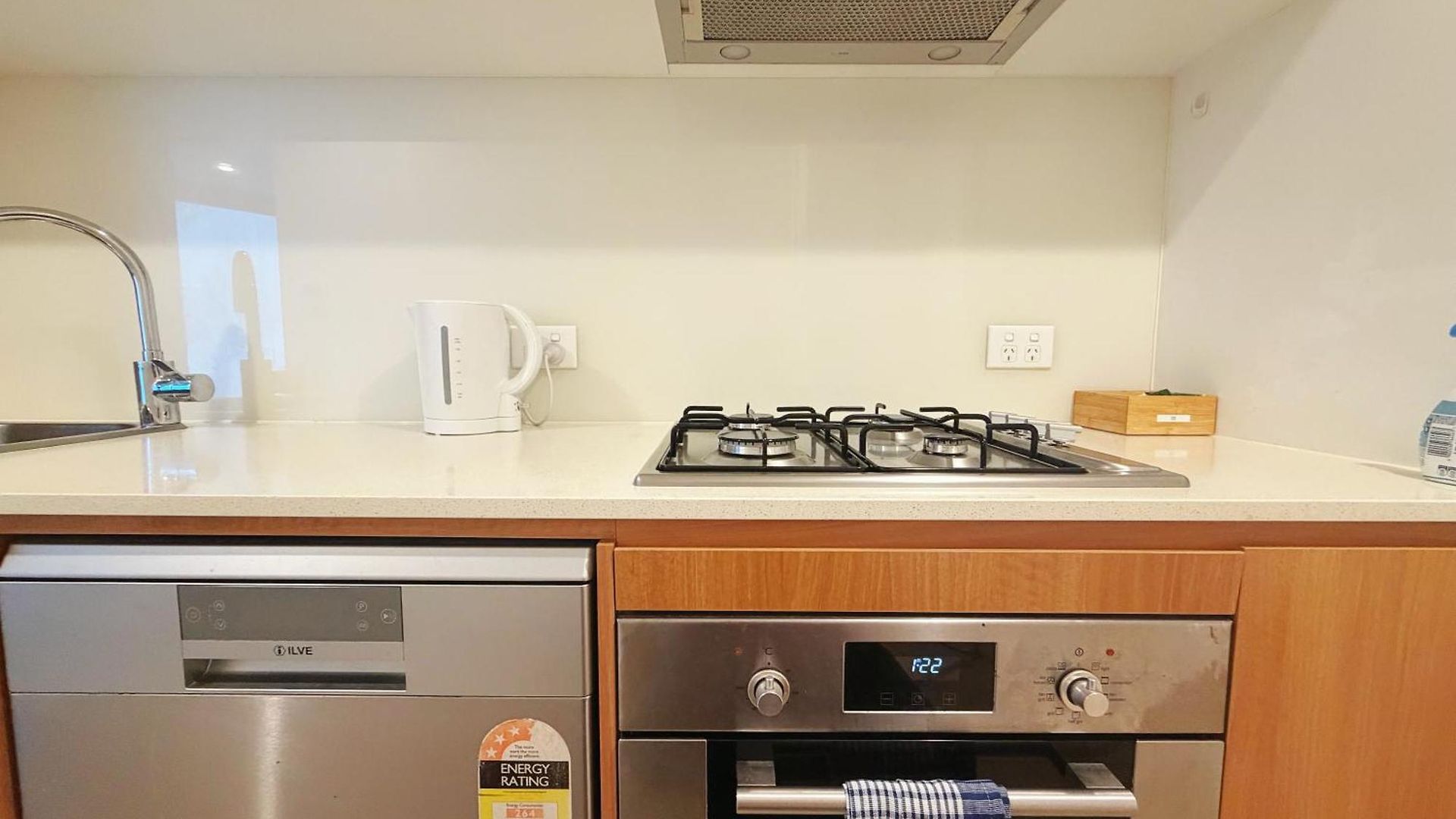 Skytower Level 10 Relaxed 2br With Access C17 Apartment Brisbane