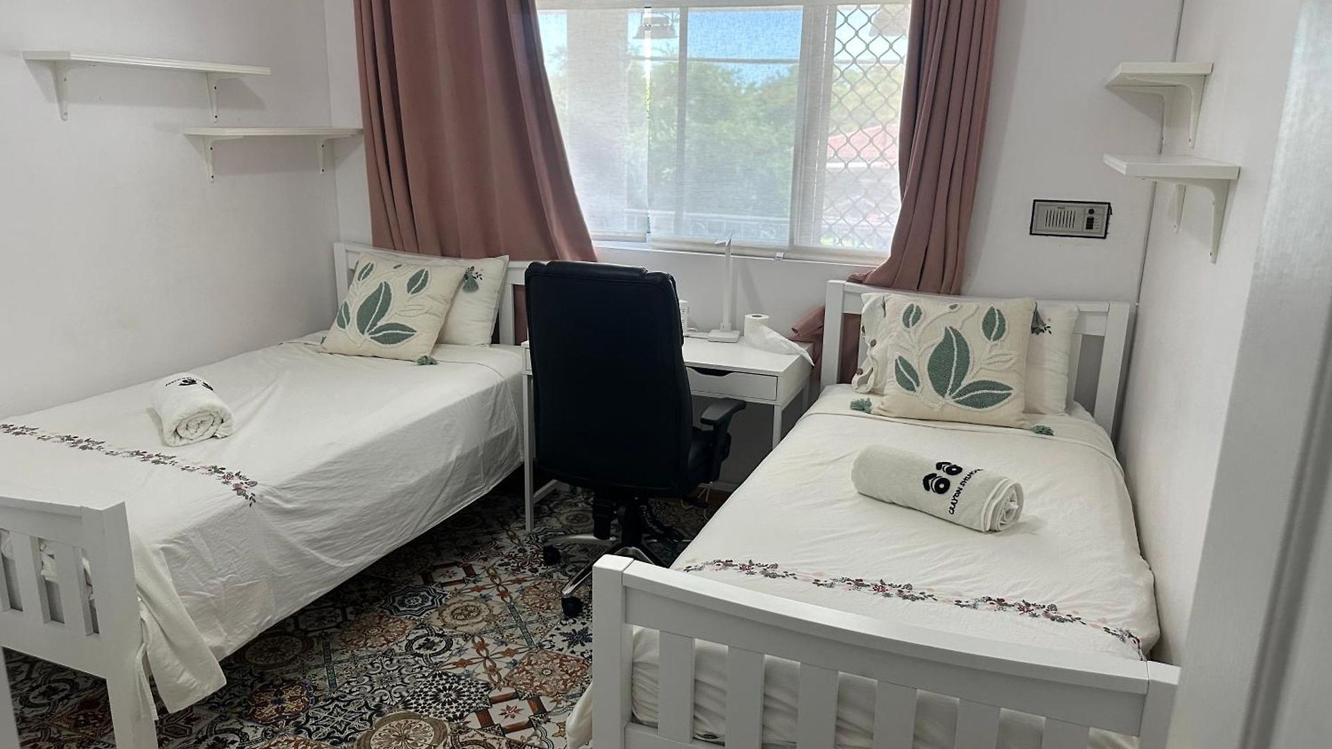 Homestay Mains Rd 舒适双人间2张床m2 Brisbane