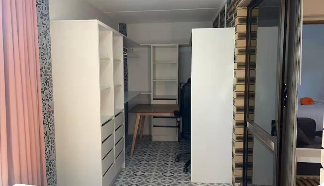 Mains Rd 带厨房卫浴泳池附属公寓m4 Homestay *