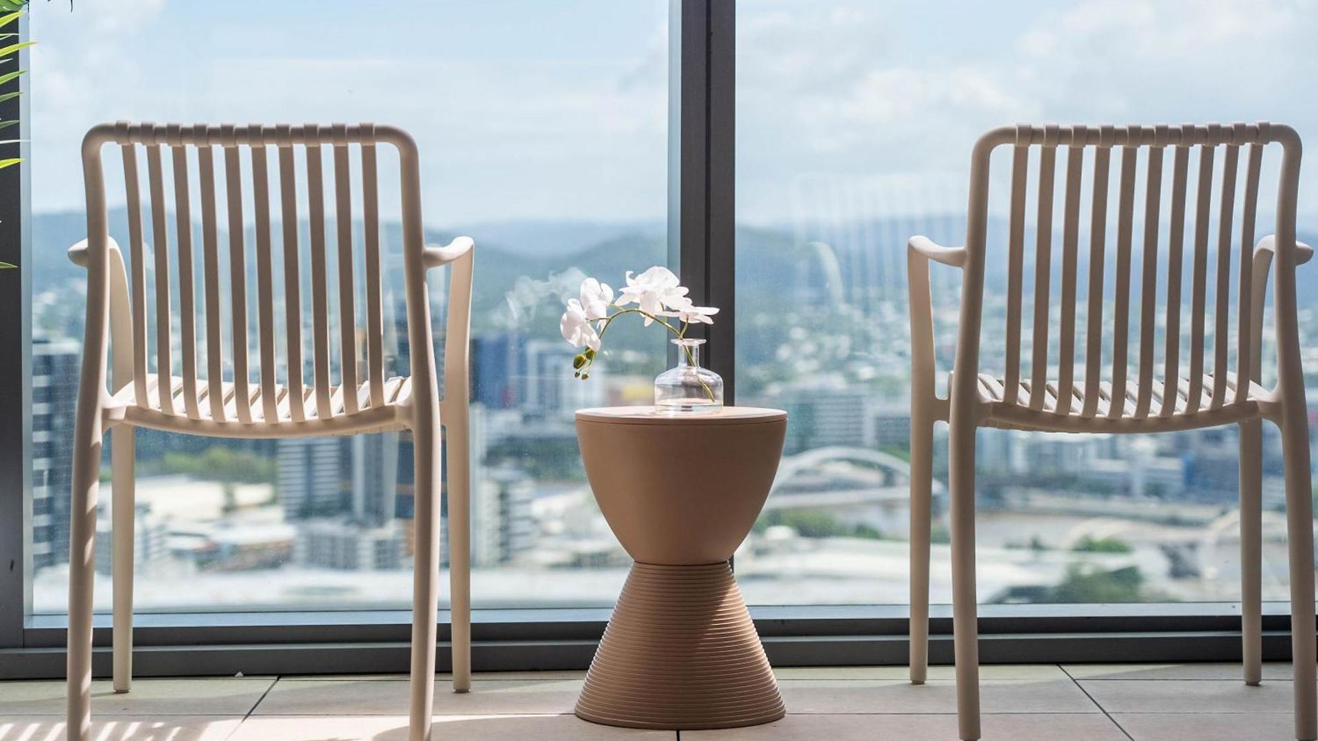 1bd In Queen's Wharf - Lv 31 Oracles Tower