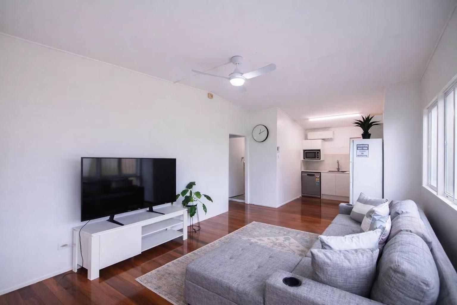 Entire New Renovated 2bedrm Unit Next To Southbank *