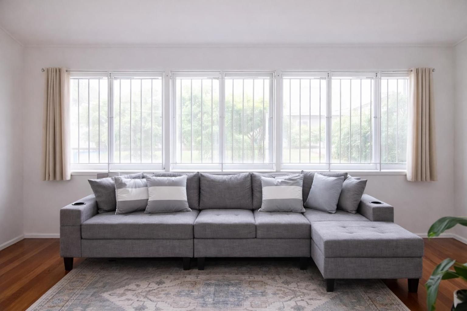 Entire New Renovated 2bedrm Unit Next To Southbank Apartment