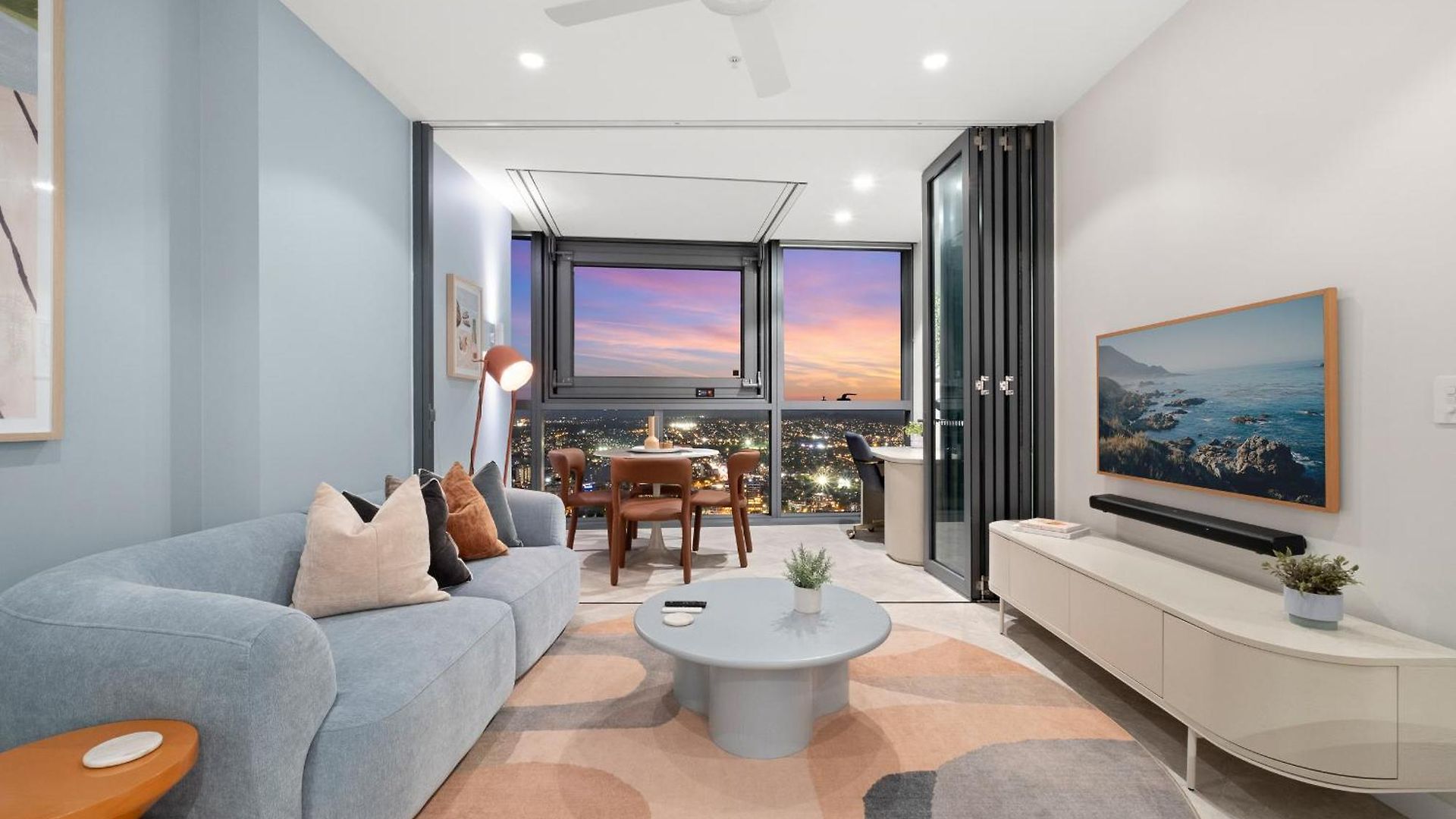 Diamonds Are Forever 1bed-1bath-parking-views Apartment