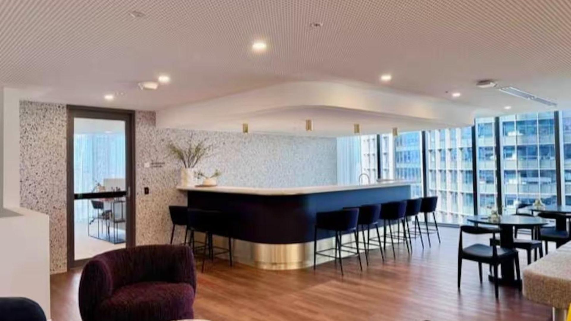 Queens Wharf Luxe Retreat -brisbane Cbd, Pool, Apartment *