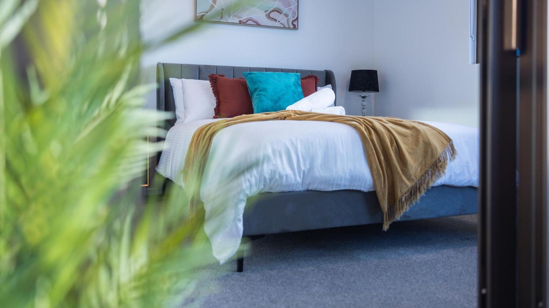 Modern Retreat-Style Apt, Stunning Rooftop Pool And River Views, Secure Park, Gym Apartment Brisbane