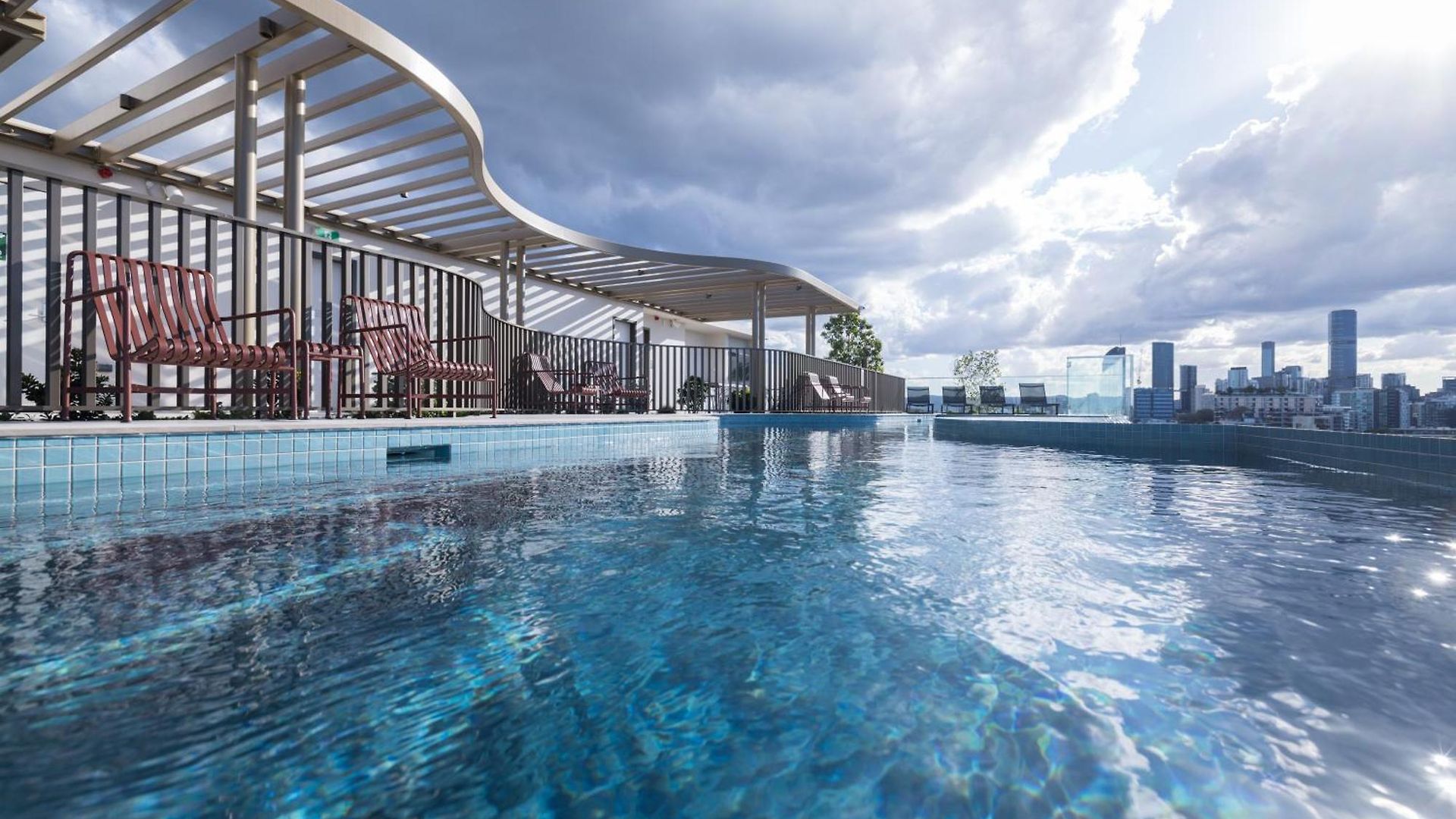 Modern Retreat-Style Apt, Stunning Rooftop Pool And River Views, Secure Park, Gym * Brisbane