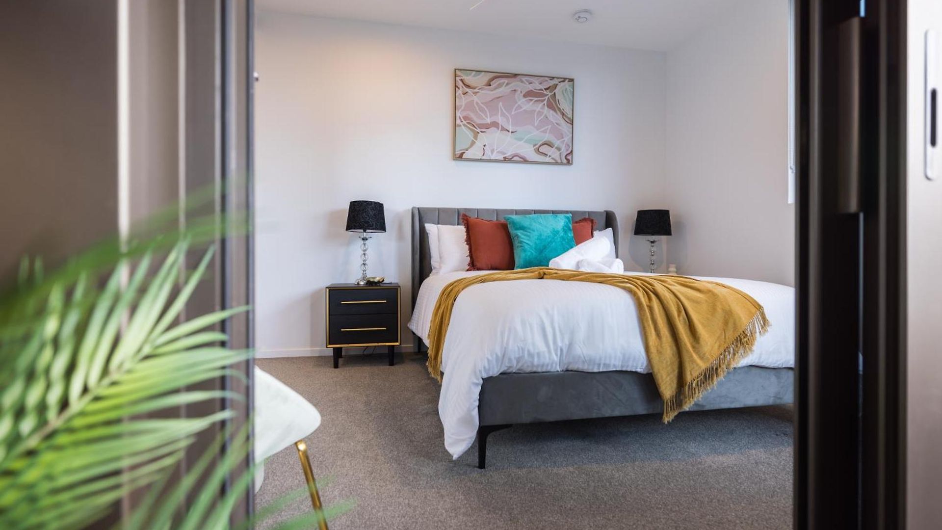 Modern Retreat-Style Apt, Stunning Rooftop Pool And River Views, Secure Park, Gym Brisbane