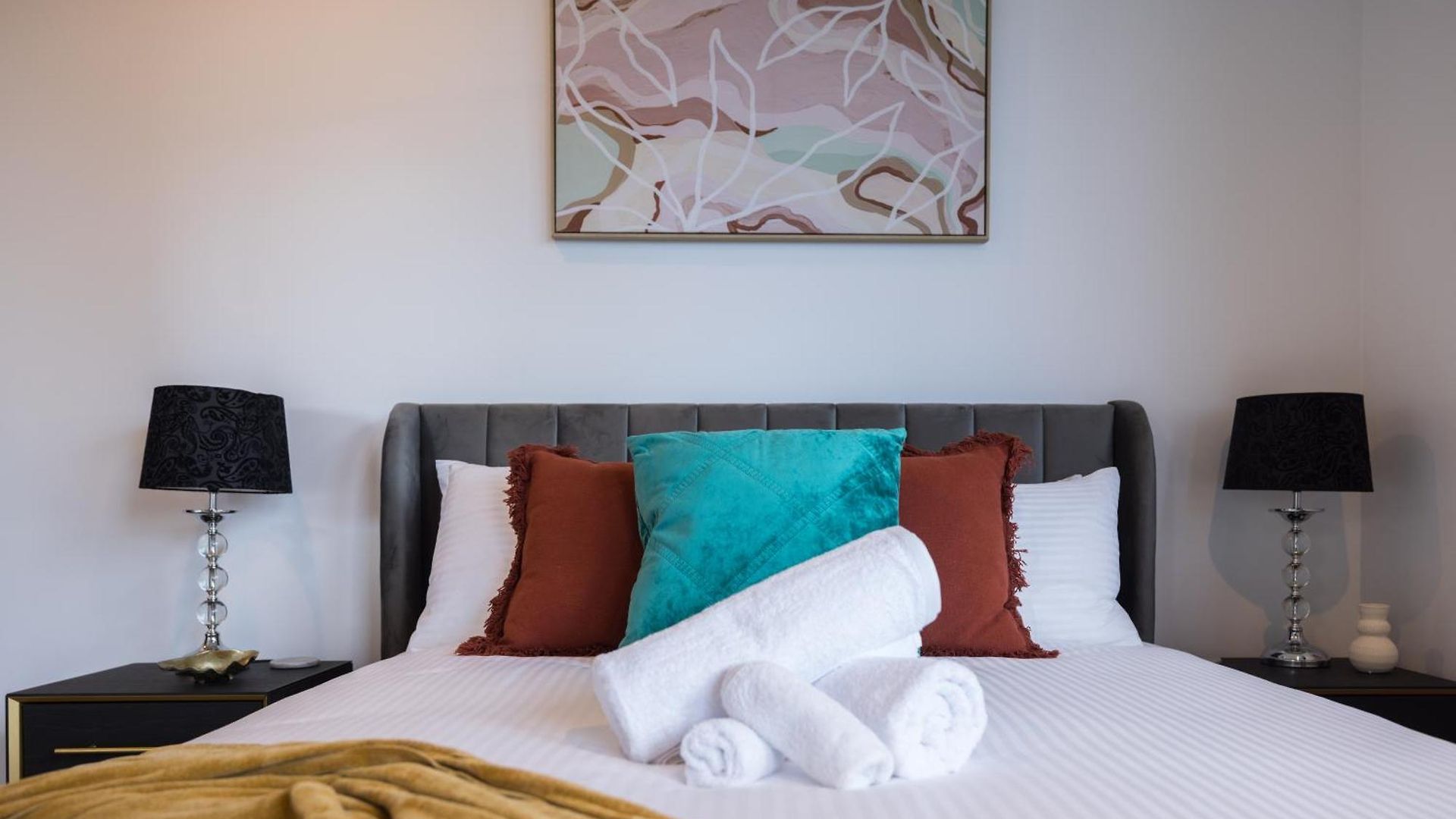 Modern Retreat-Style Apt, Stunning Rooftop Pool And River Views, Secure Park, Gym Brisbane