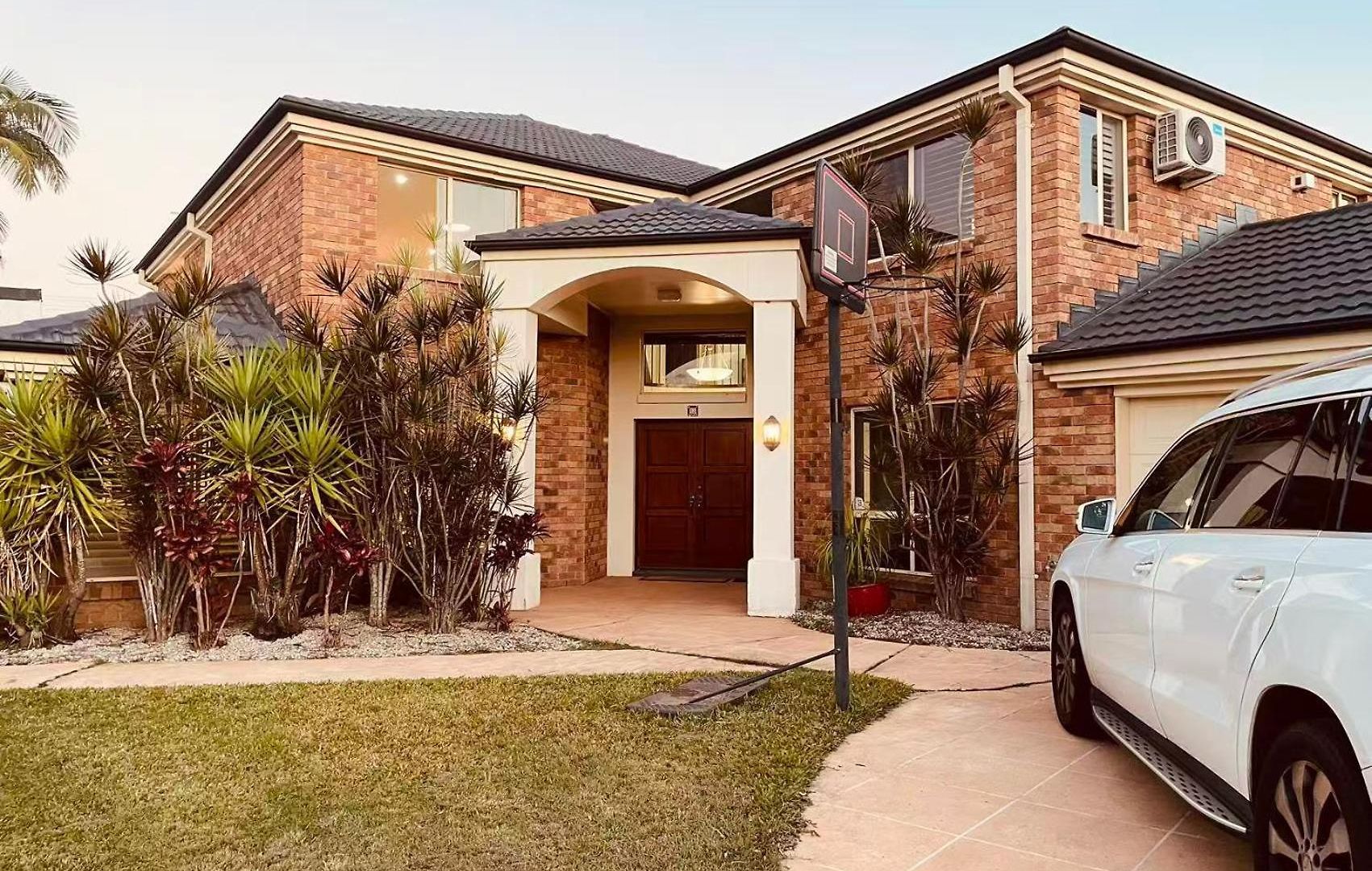 Carindale Family Home, Private Pool, Leisure Brisbane
