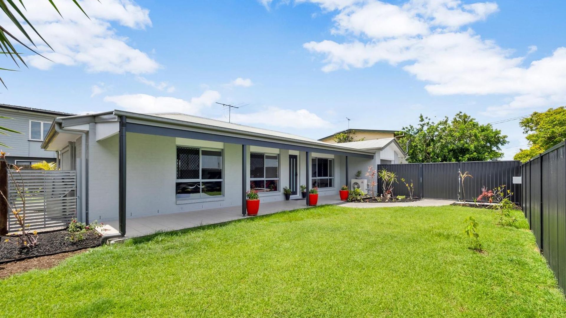 Holiday home 3 Bedroom Fully Renovated Away From *