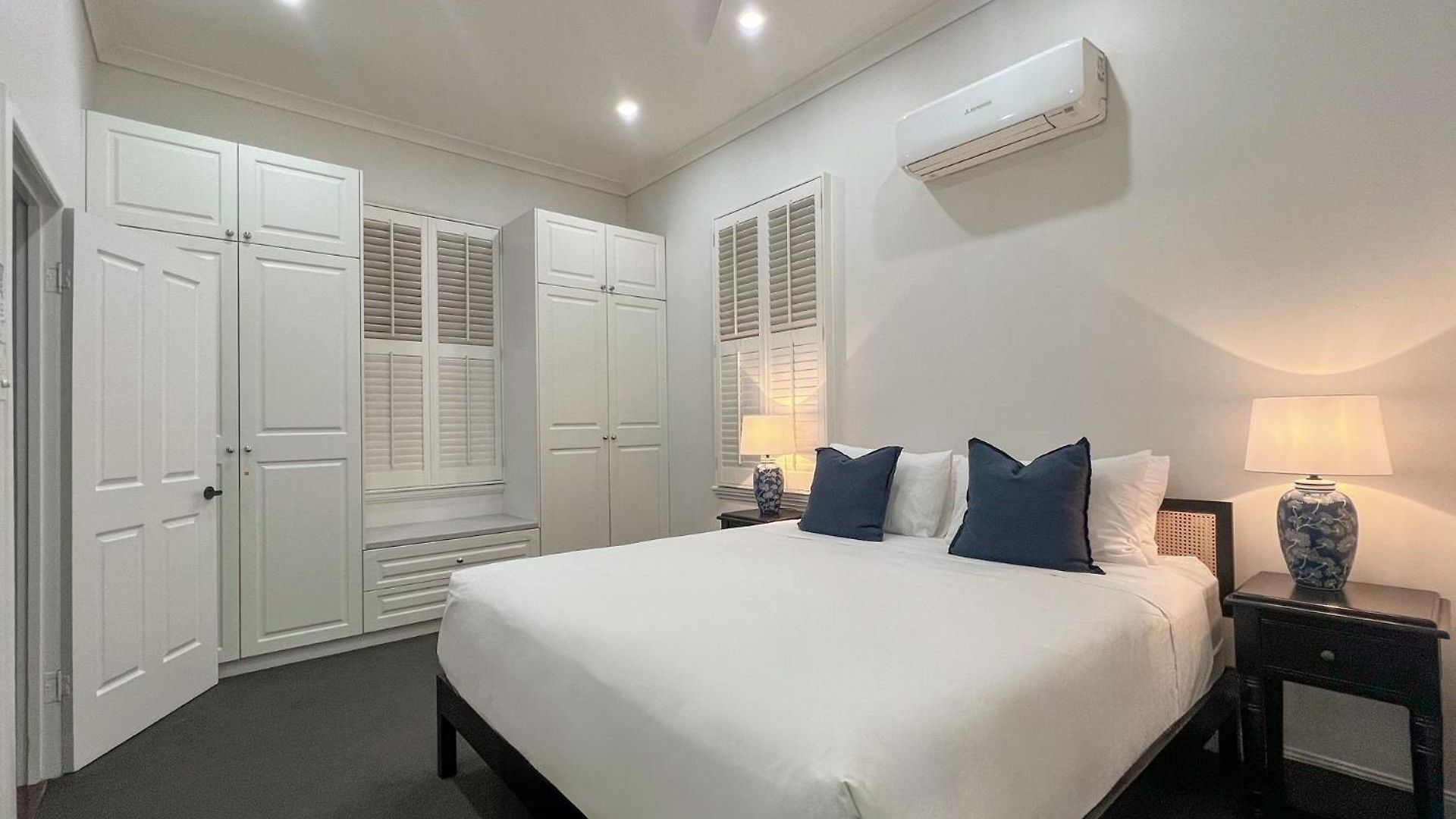 4bdr Queenslander With Pool Near Manly Esplanade
