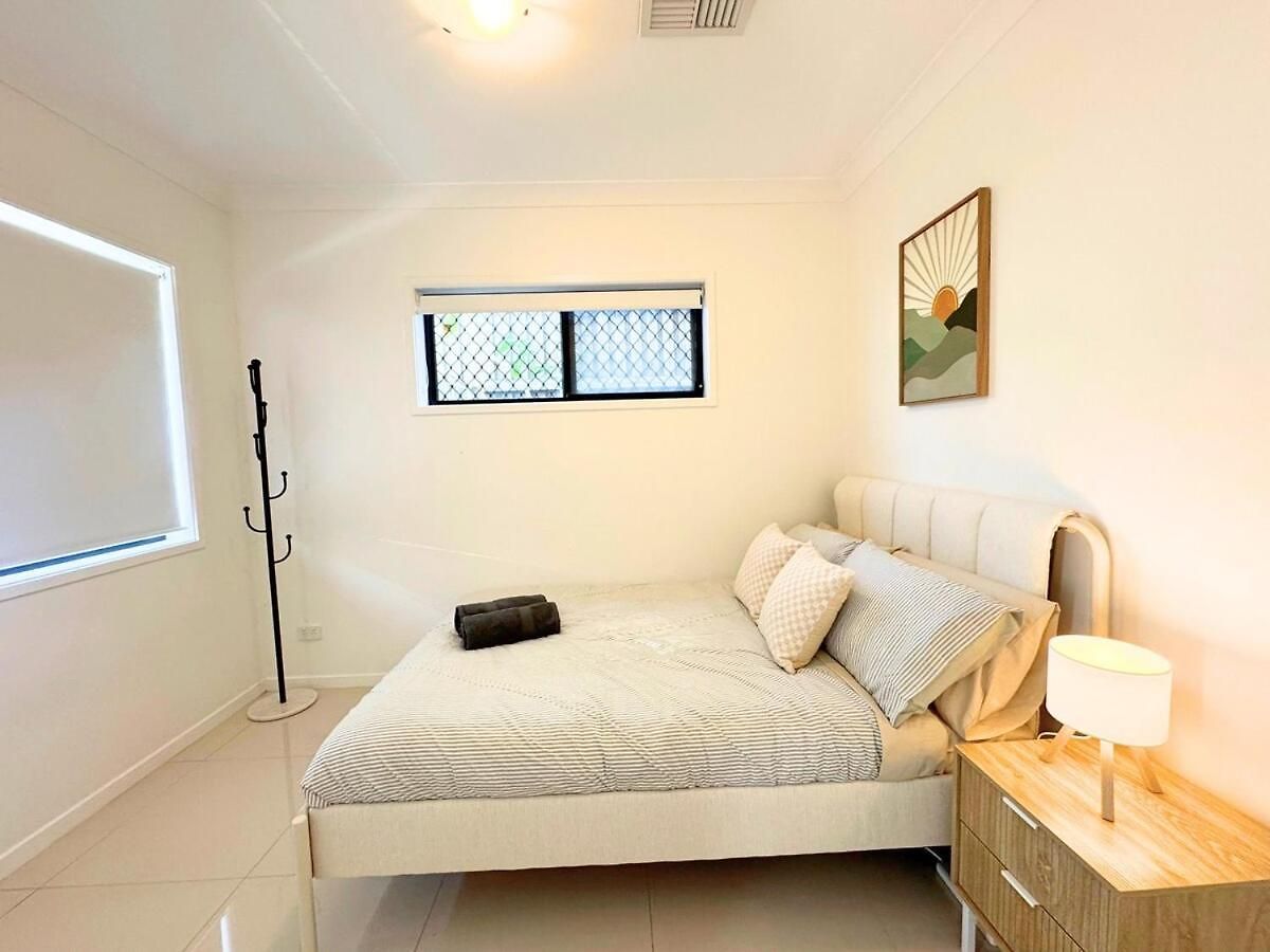 1em Abnb-style 5br, 2 Parking-patio, 5 Mins To Westfield *