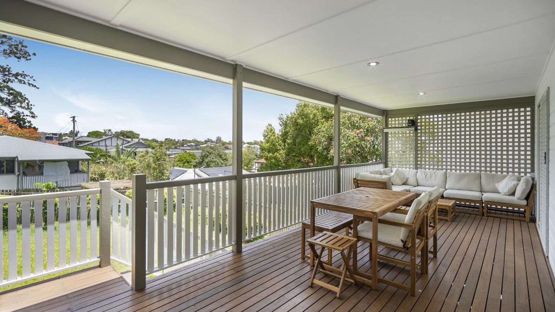 Bright 3-bed In Leafy Annerley Holiday home Brisbane