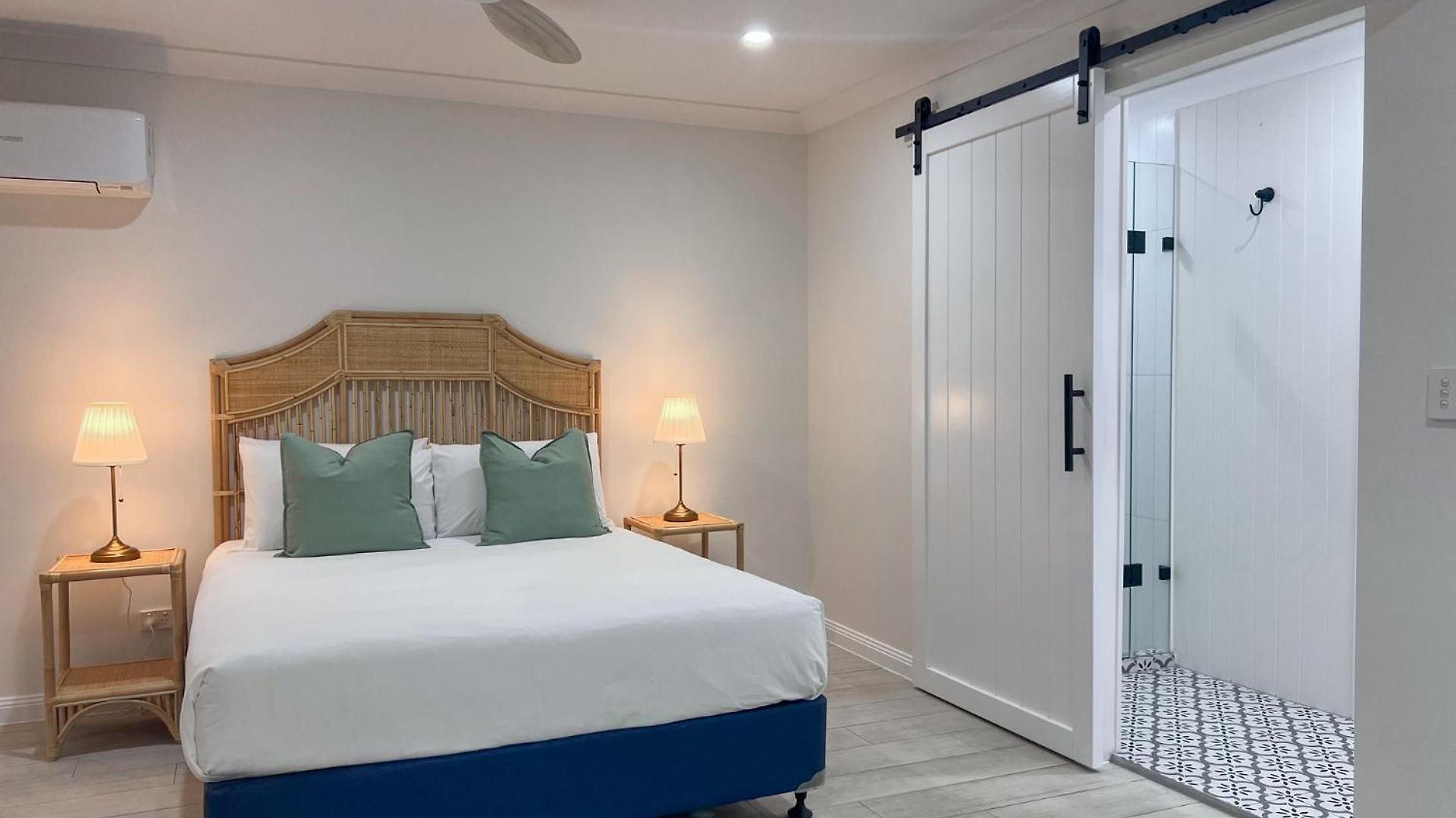 4bdr Queenslander With Pool Near Manly Esplanade Holiday home