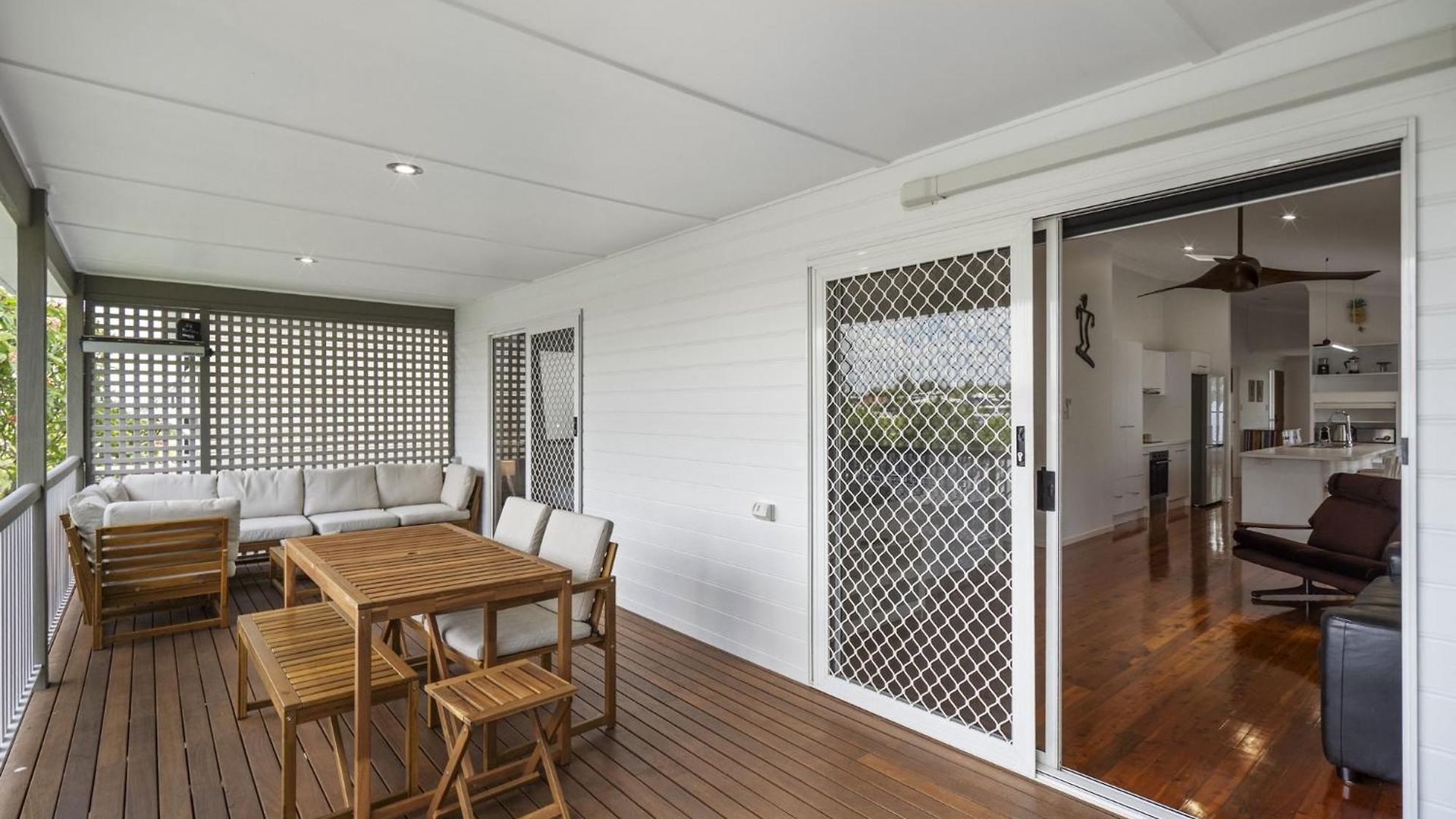 Bright 3-bed In Leafy Annerley Holiday home Brisbane