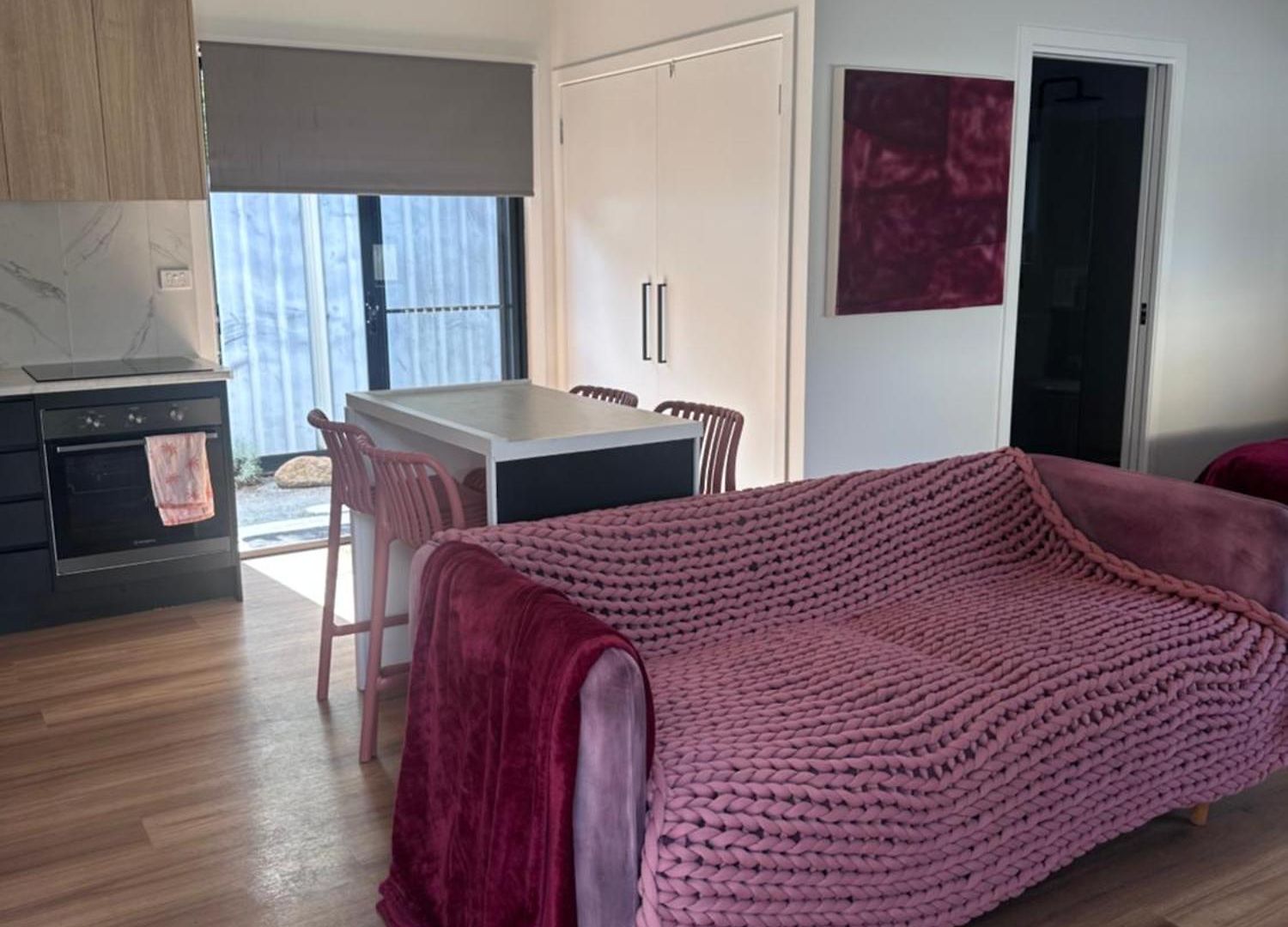 Cherrie & Court Yard Private Pet Friendly Free Parking Brisbane