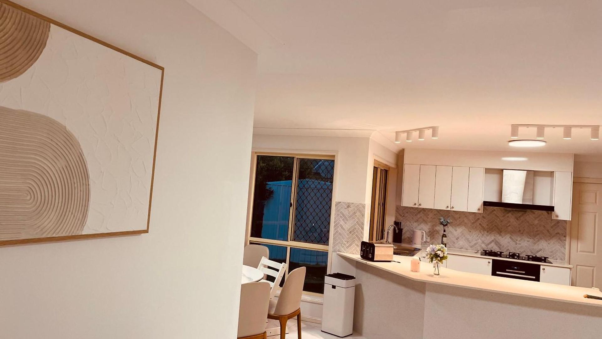 Carindale Family Home, Private Pool, Leisure Villa Brisbane
