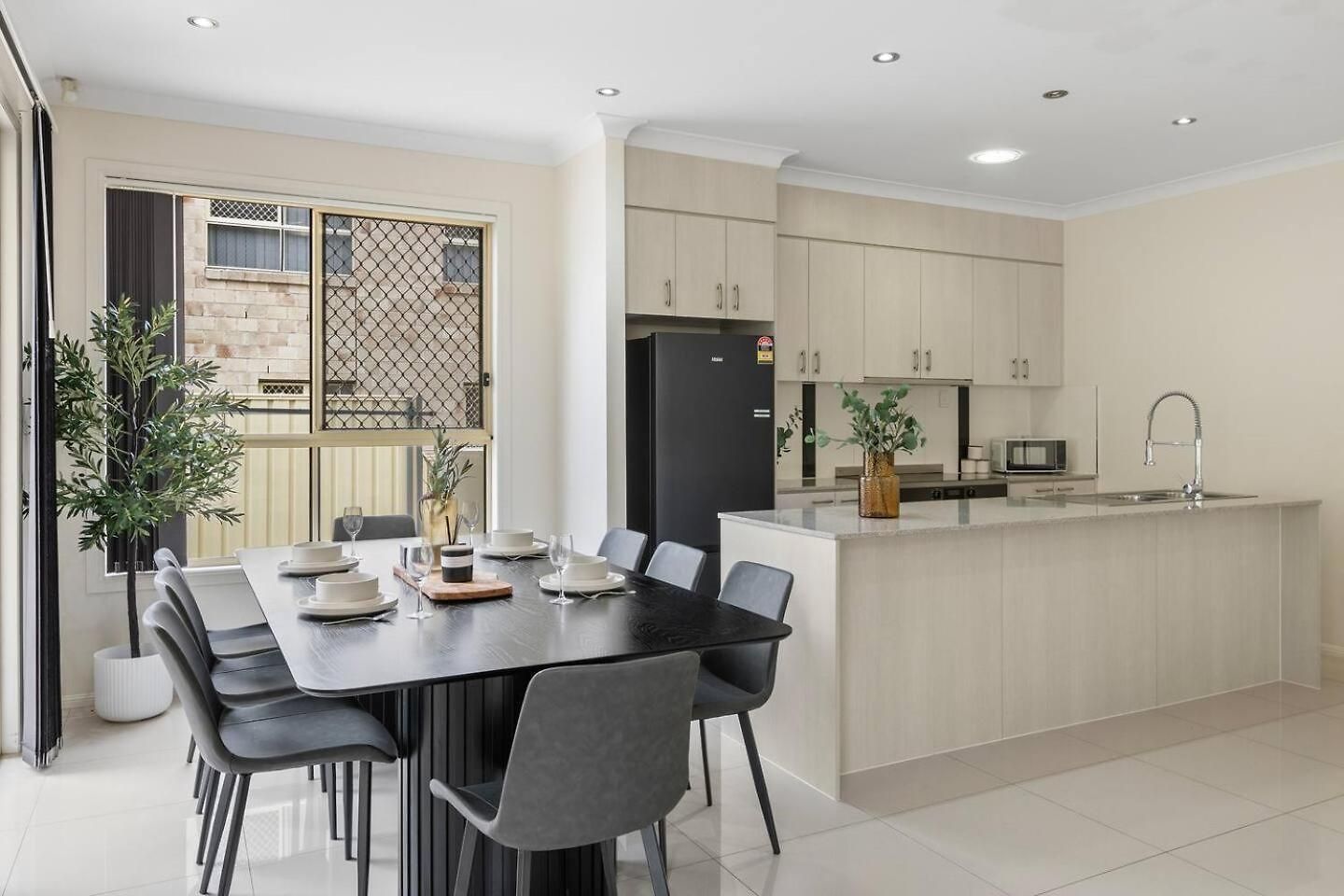 Spacious 4br Family In Inala Quiet Street Holiday home Brisbane