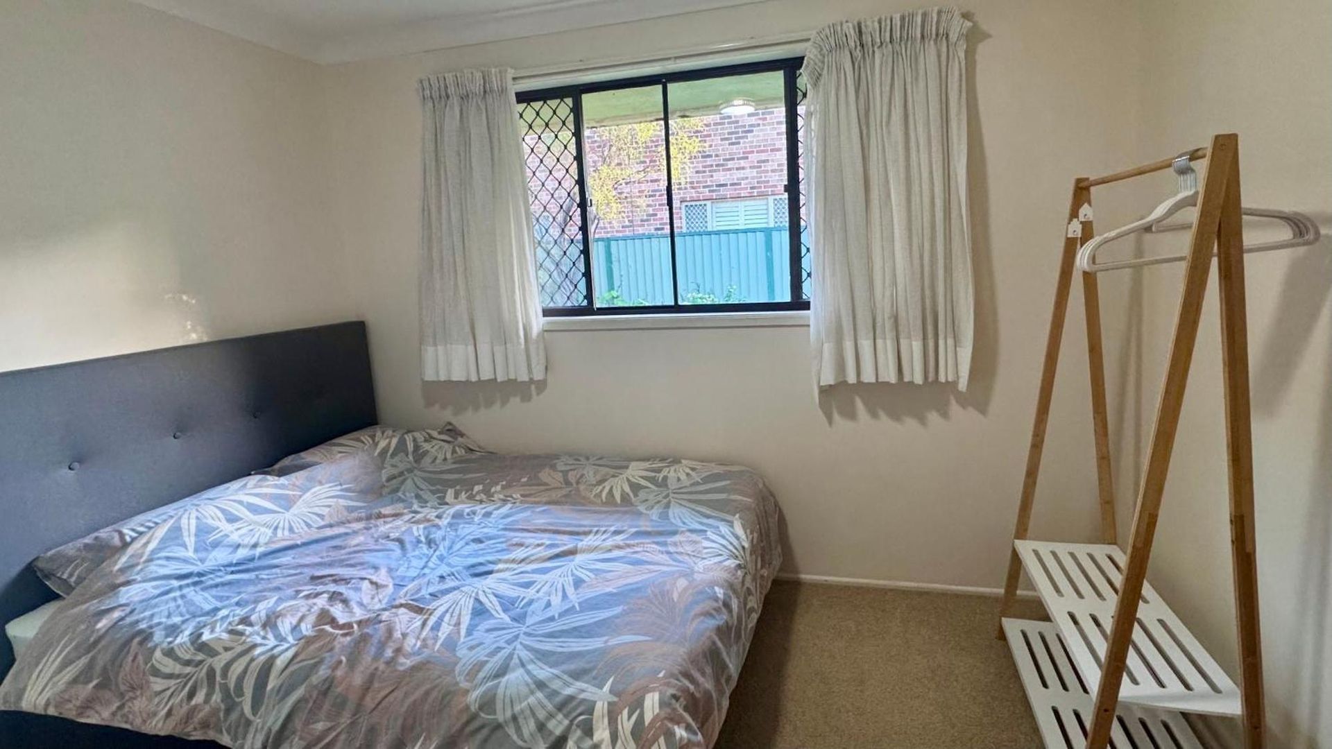 Homestay Walk To Market Square And Garden City! Macgregor *