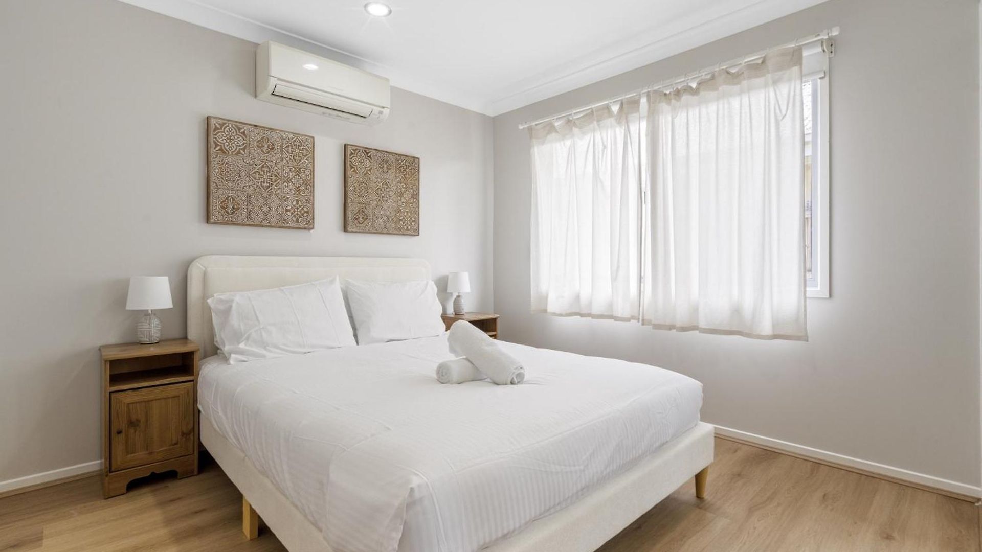 Spacious 4-bed House With Secure Parking Holiday home Brisbane