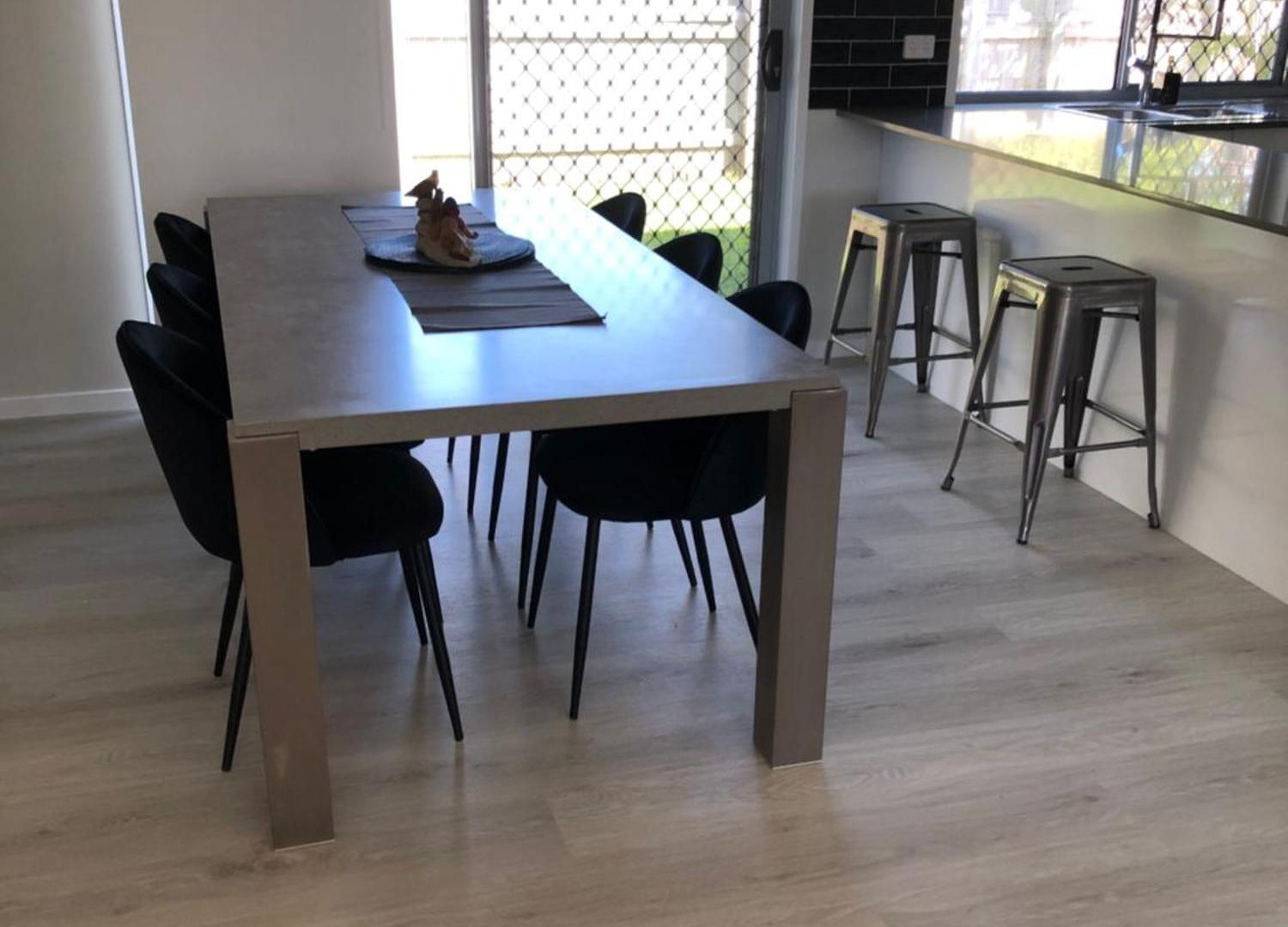 3 Bedroom Fully Renovated Away From Brisbane