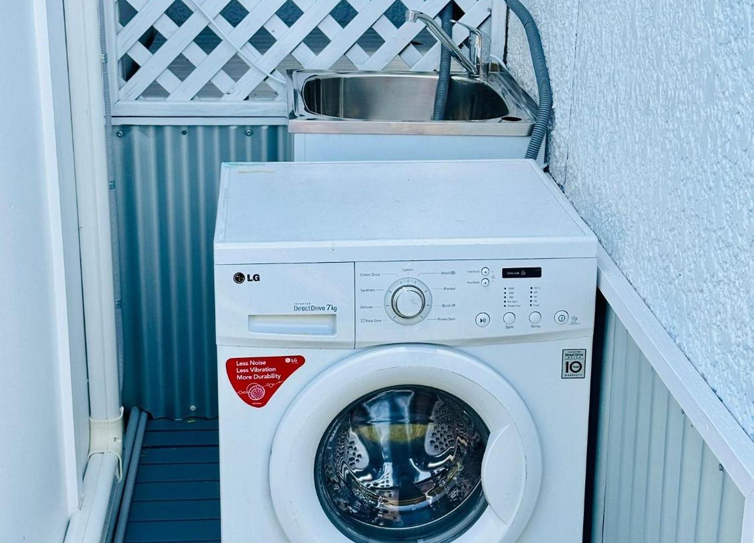 Stayeazy Homestay Brisbane