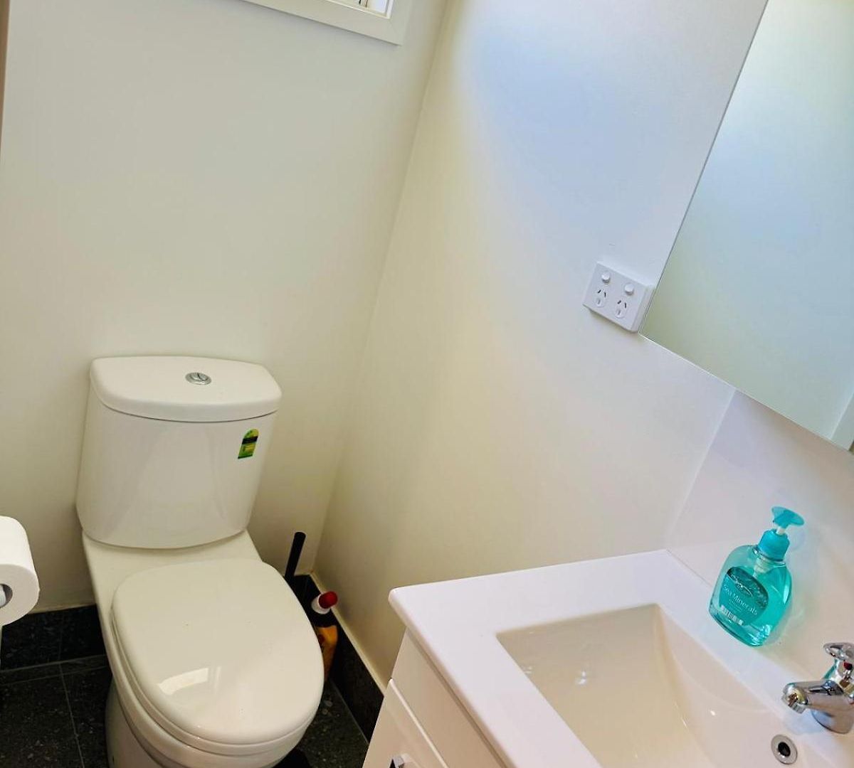 Homestay Stayeazy Brisbane