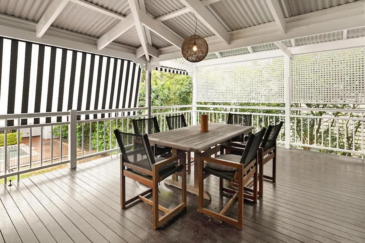 Leafy Hawthorne Haven Pool Gym & Convenience * Brisbane