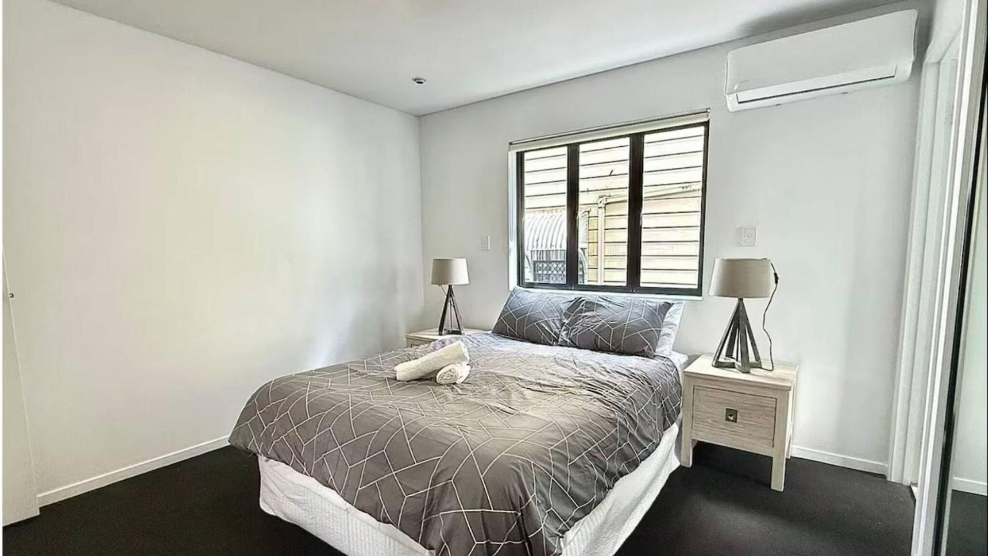 3br, 2 Baths - Stylish In Kangaroo Point *