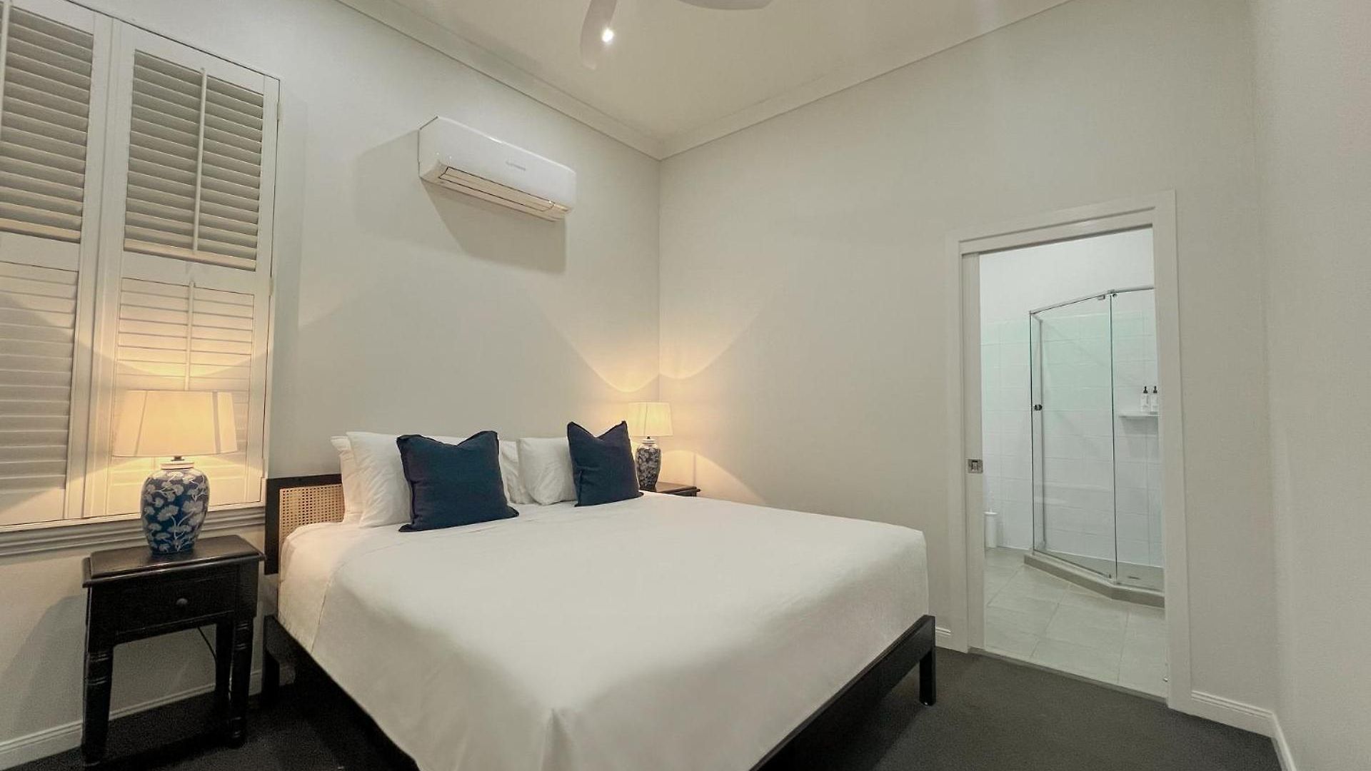 4bdr Queenslander With Pool Near Manly Esplanade