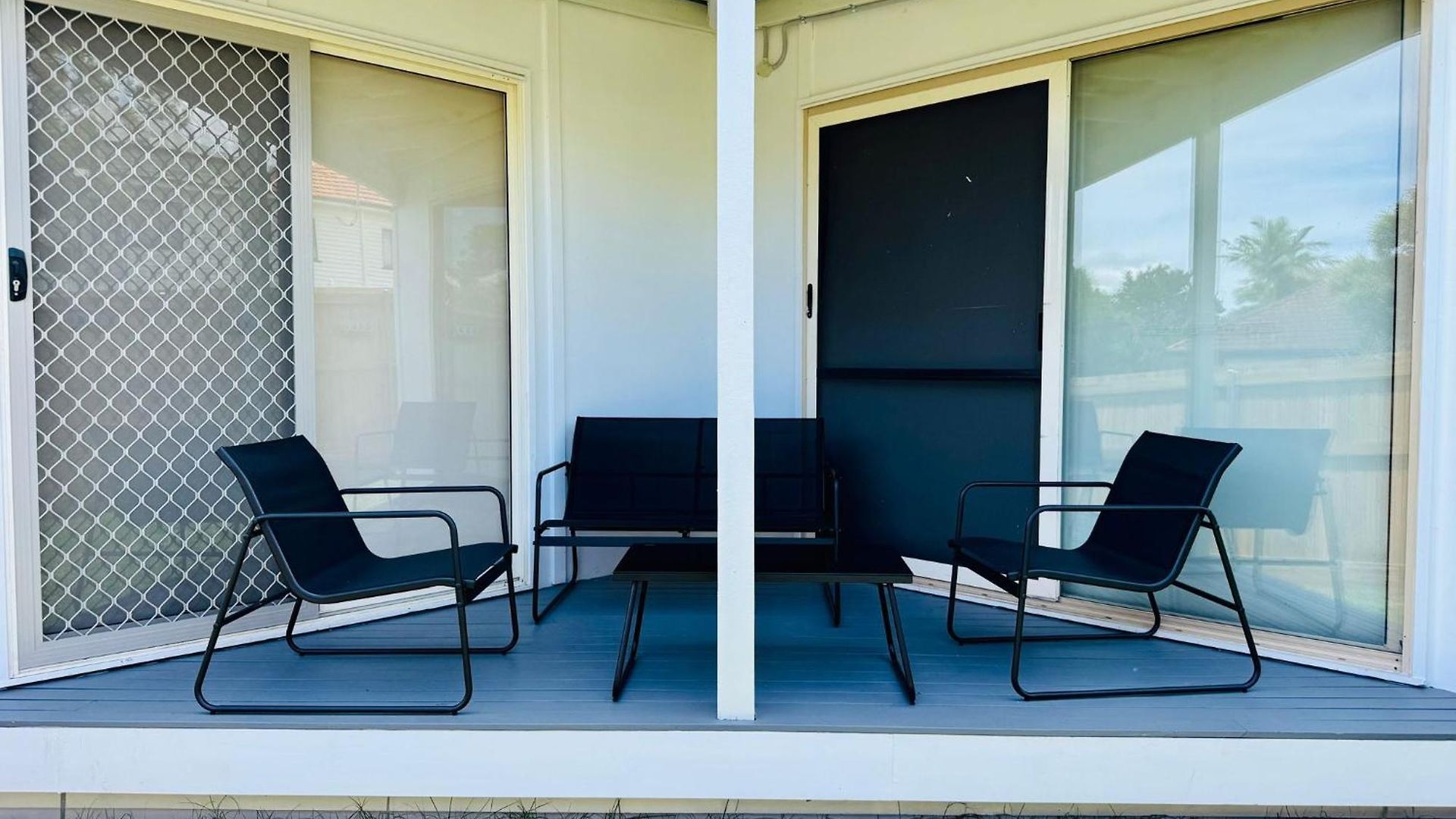 Stayeazy Homestay Brisbane