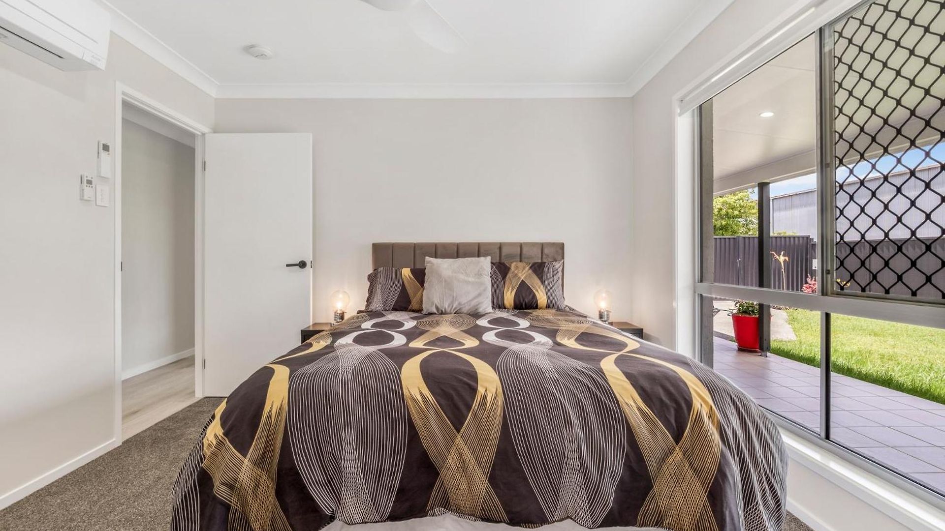 3 Bedroom Fully Renovated Away From
