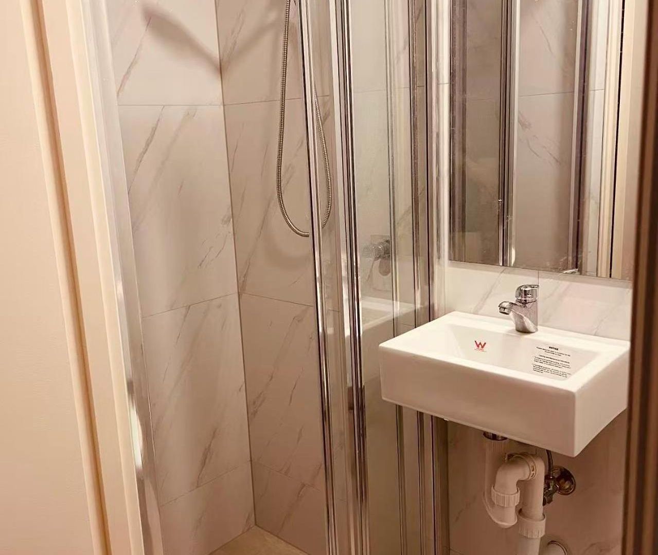 Carindale Family Home, Private Pool, Leisure Villa *