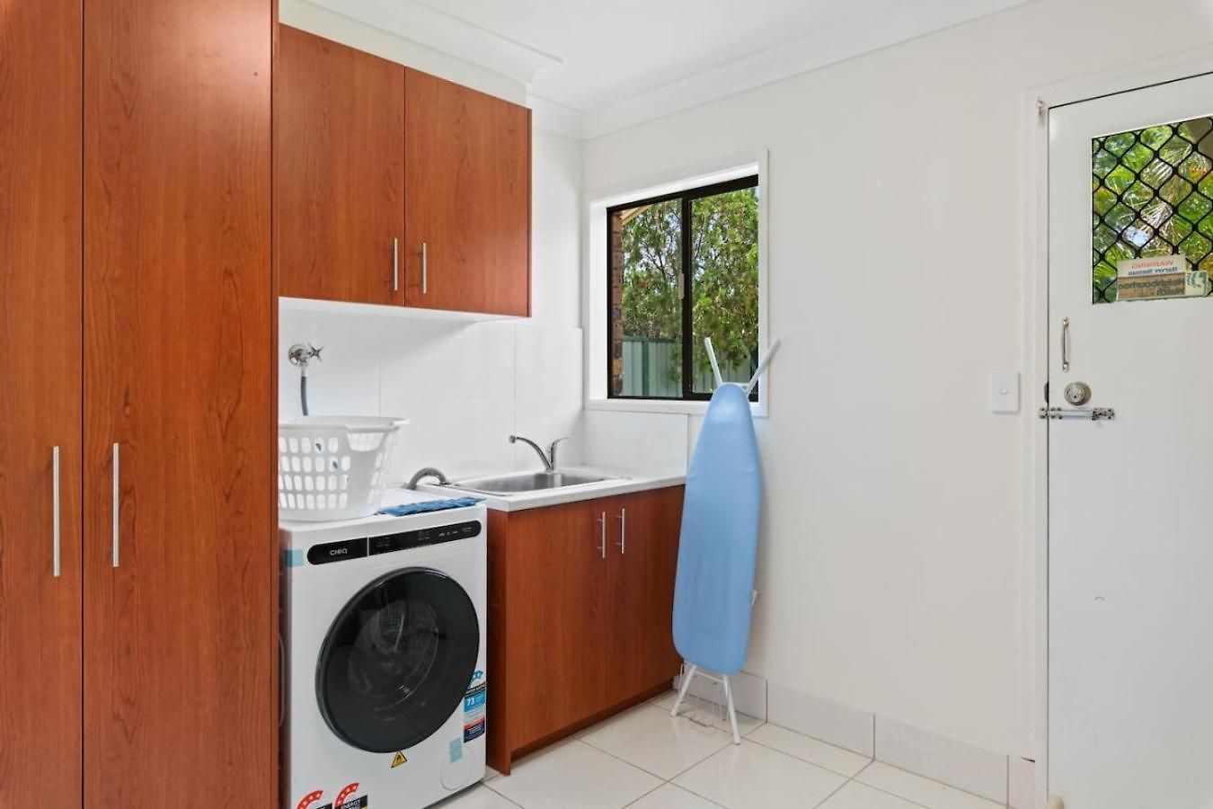 Spacious 4br Family In Sunnybank